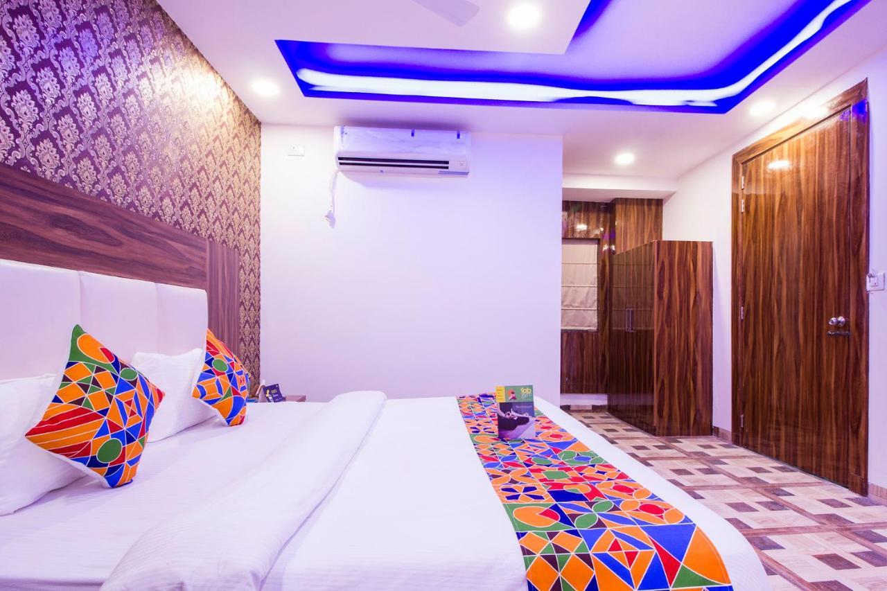Fabhotel Olivia Suite New Delhi Bagian luar foto