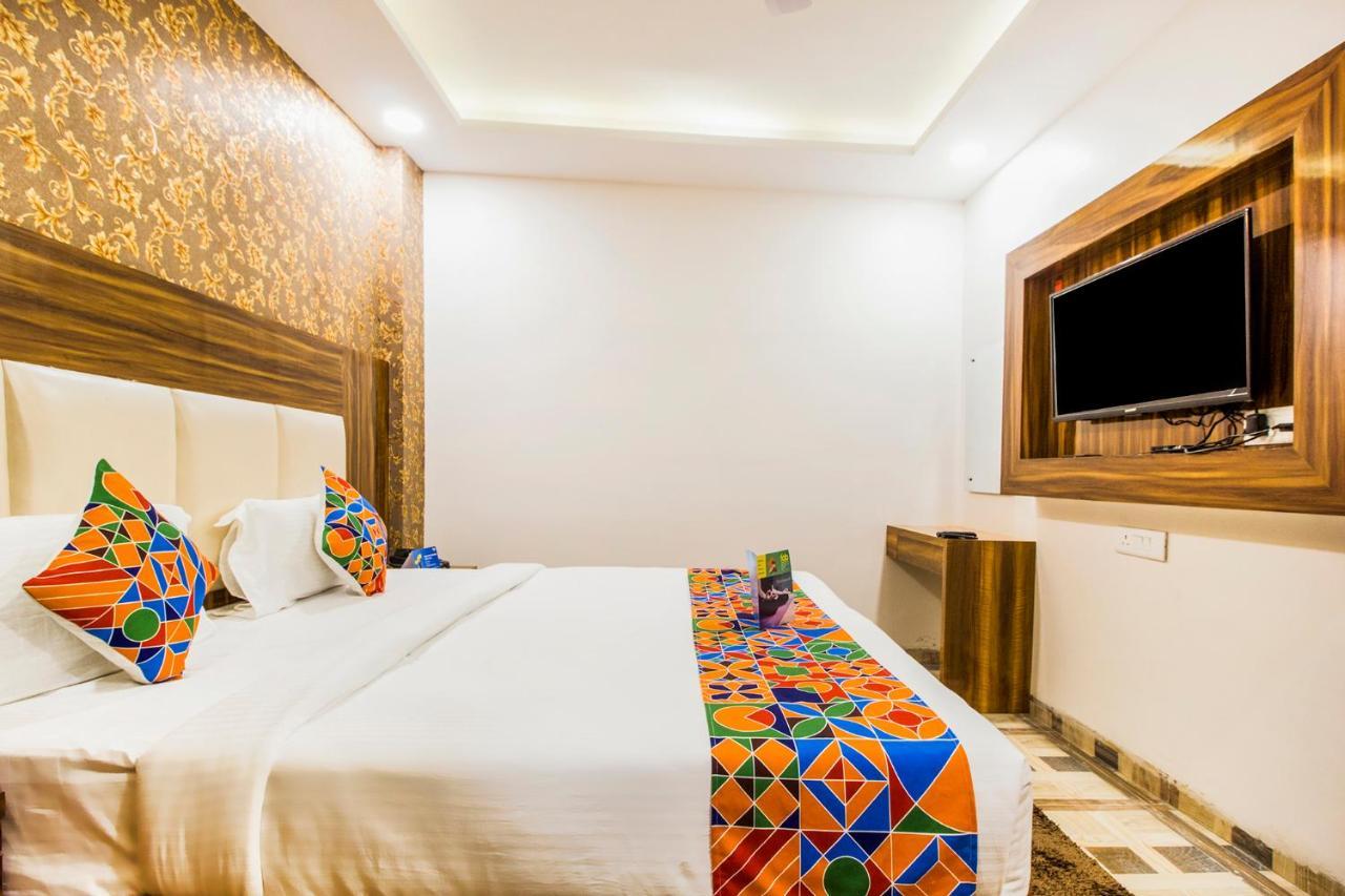 Fabhotel Olivia Suite New Delhi Bagian luar foto
