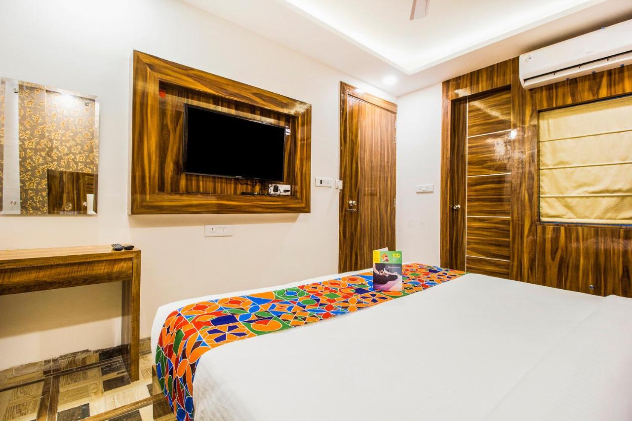 Fabhotel Olivia Suite New Delhi Bagian luar foto