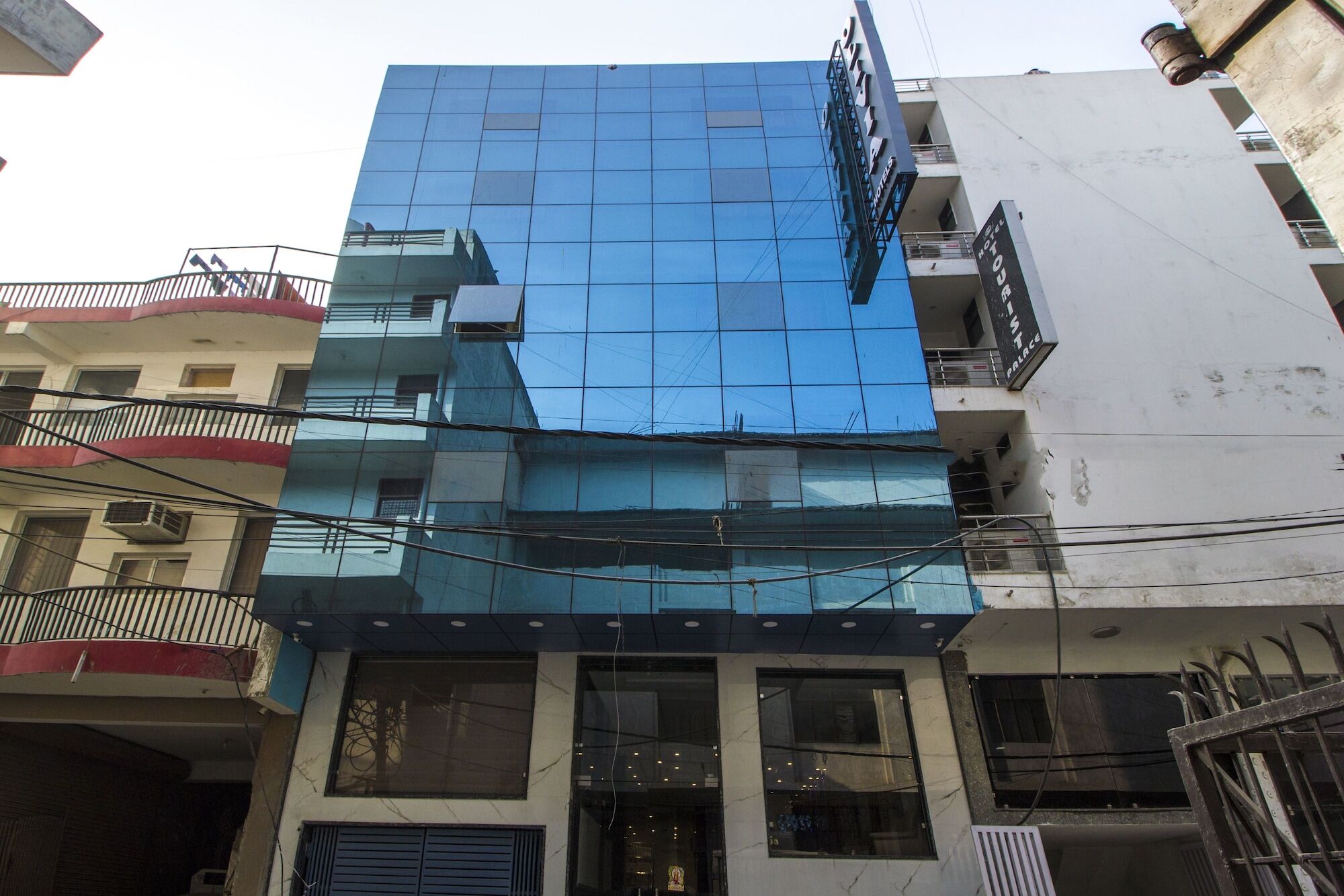 Fabhotel Olivia Suite New Delhi Bagian luar foto